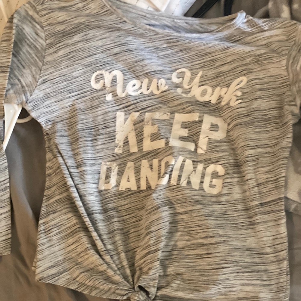 Cute grey shirt